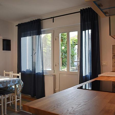 Apartamento Postaja 33 Zgornje Skofije Exterior foto