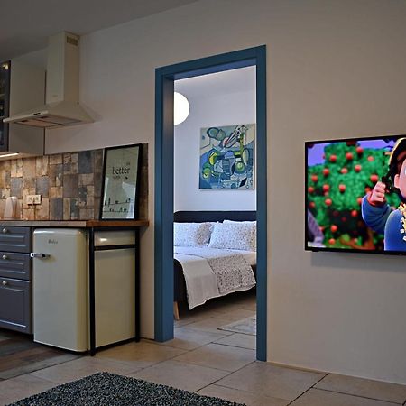 Apartamento Postaja 33 Zgornje Skofije Exterior foto