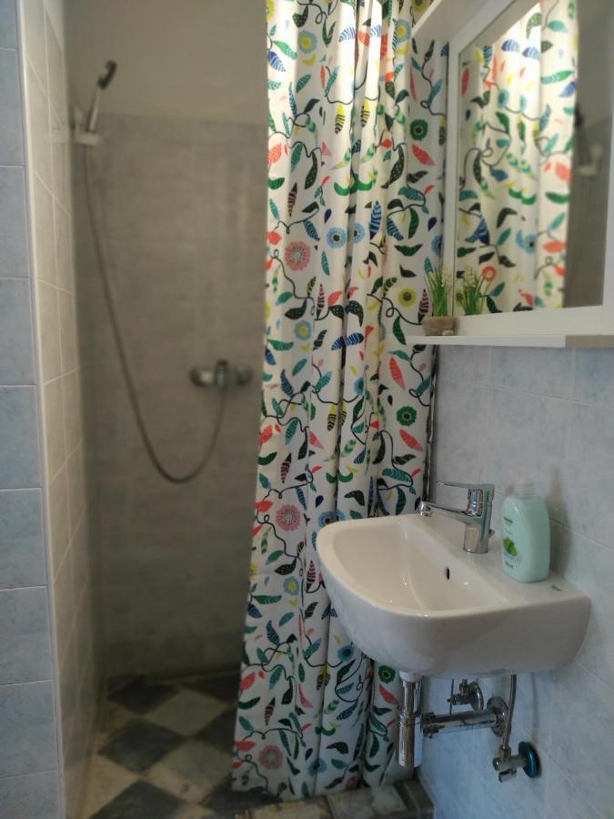 Apartamento Postaja 33 Zgornje Skofije Exterior foto