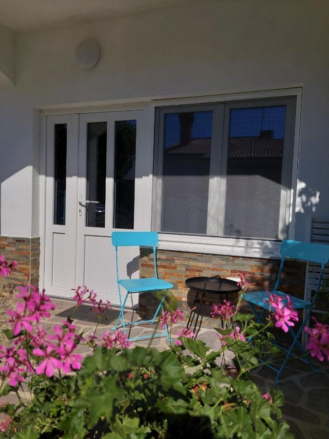 Apartamento Postaja 33 Zgornje Skofije Exterior foto