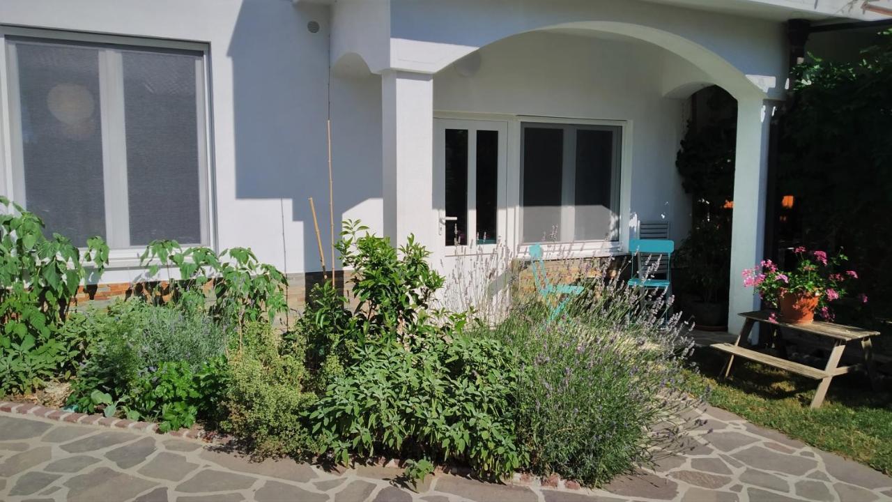 Apartamento Postaja 33 Zgornje Skofije Exterior foto