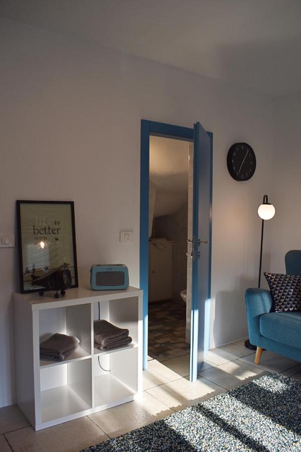 Apartamento Postaja 33 Zgornje Skofije Exterior foto