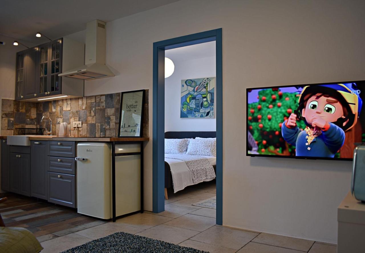 Apartamento Postaja 33 Zgornje Skofije Exterior foto