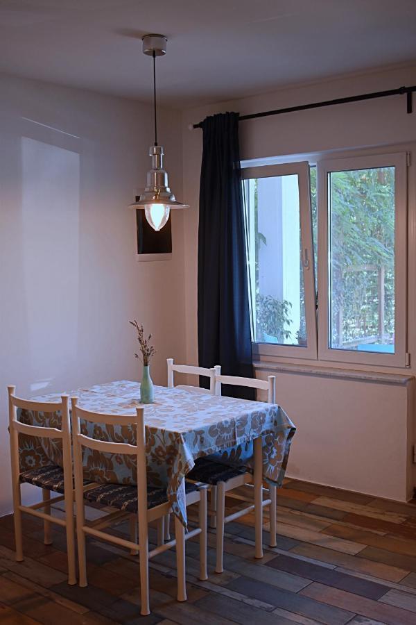 Apartamento Postaja 33 Zgornje Skofije Exterior foto